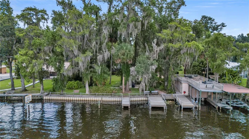 1940 Alice Drive Astor FL 32102