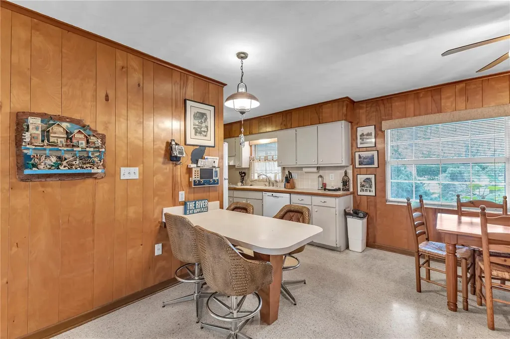1940 Alice Drive Astor FL 32102