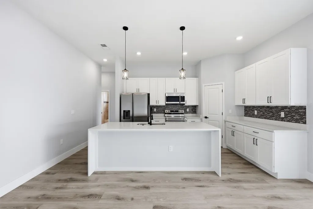 13715 SW 38th Court Ocala FL 34473