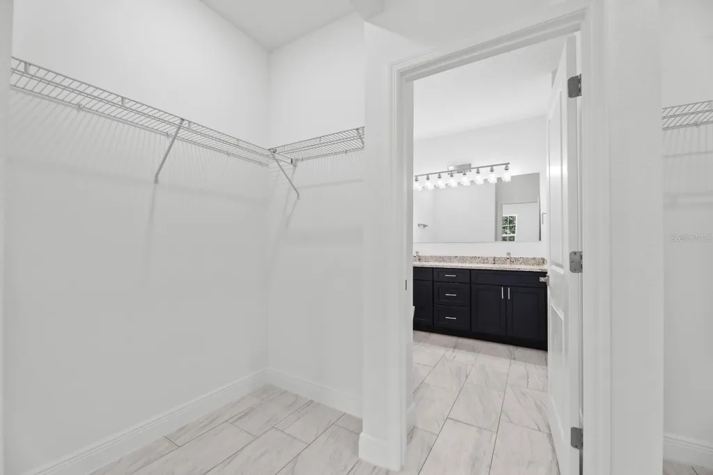 2744 W Redgate Drive Dunnellon FL 34433