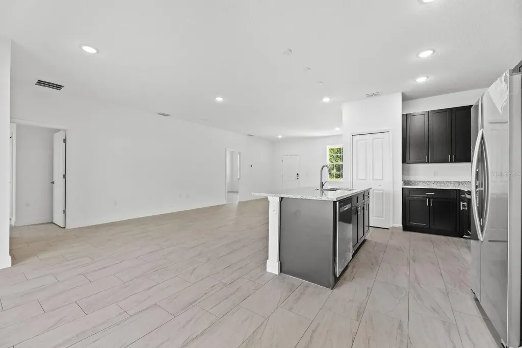 2744 W Redgate Drive Dunnellon FL 34433