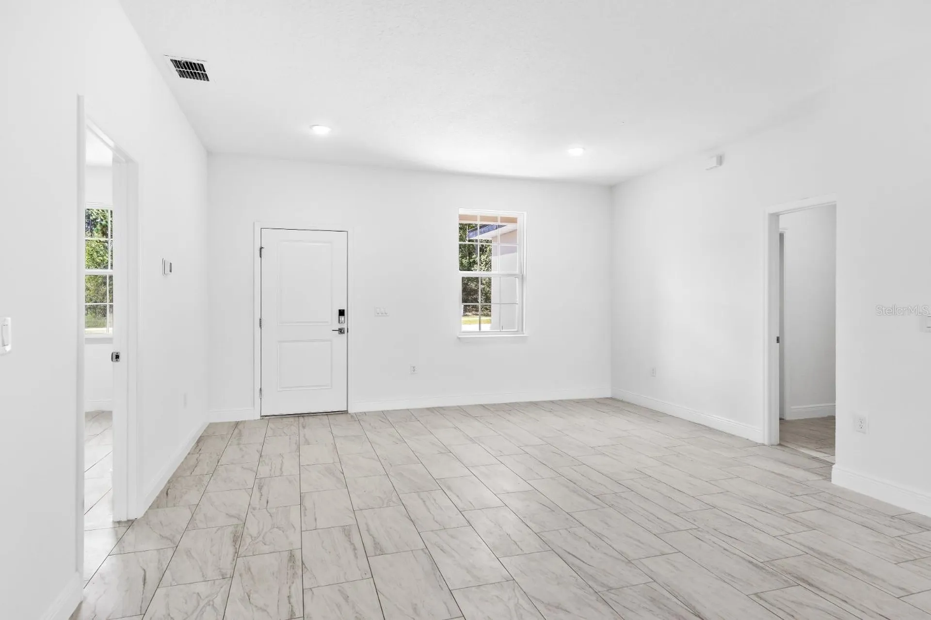 2744 W Redgate Drive Dunnellon FL 34433