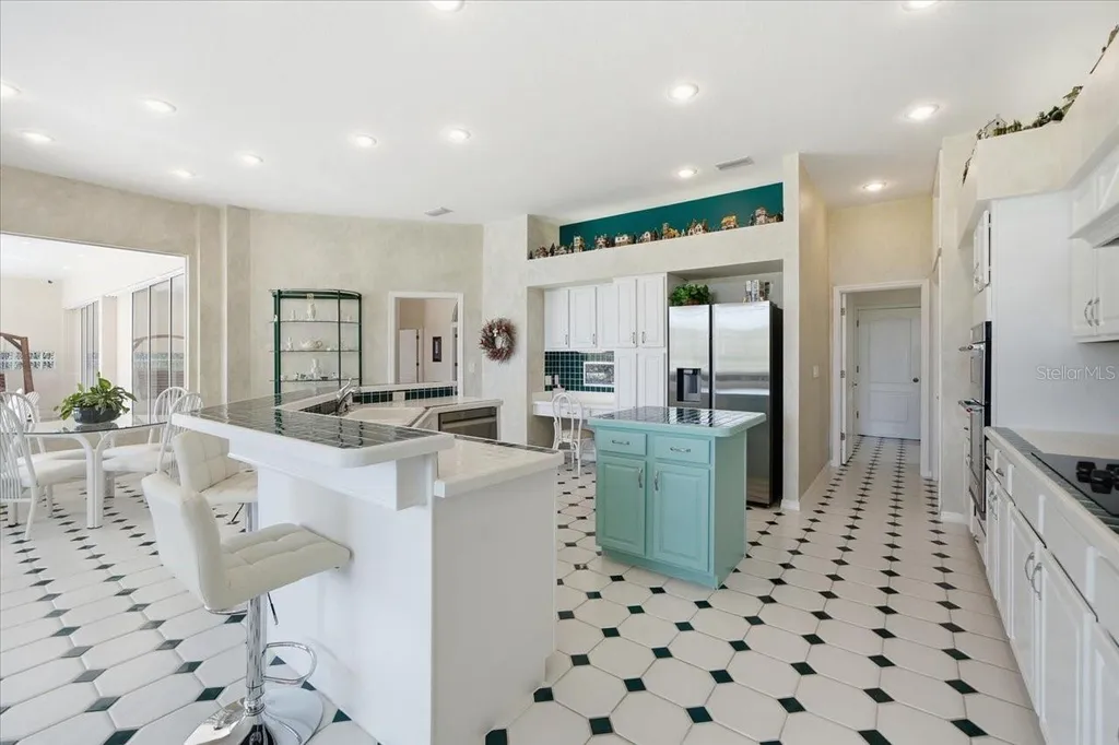 85 Kelleys Trail Oldsmar FL 34677