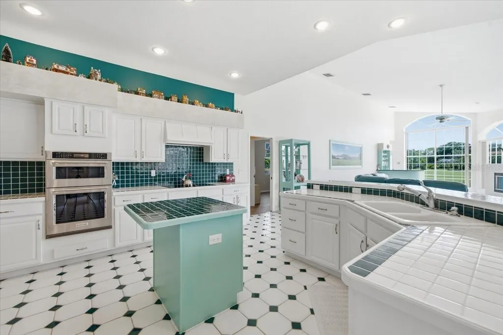 85 Kelleys Trail Oldsmar FL 34677