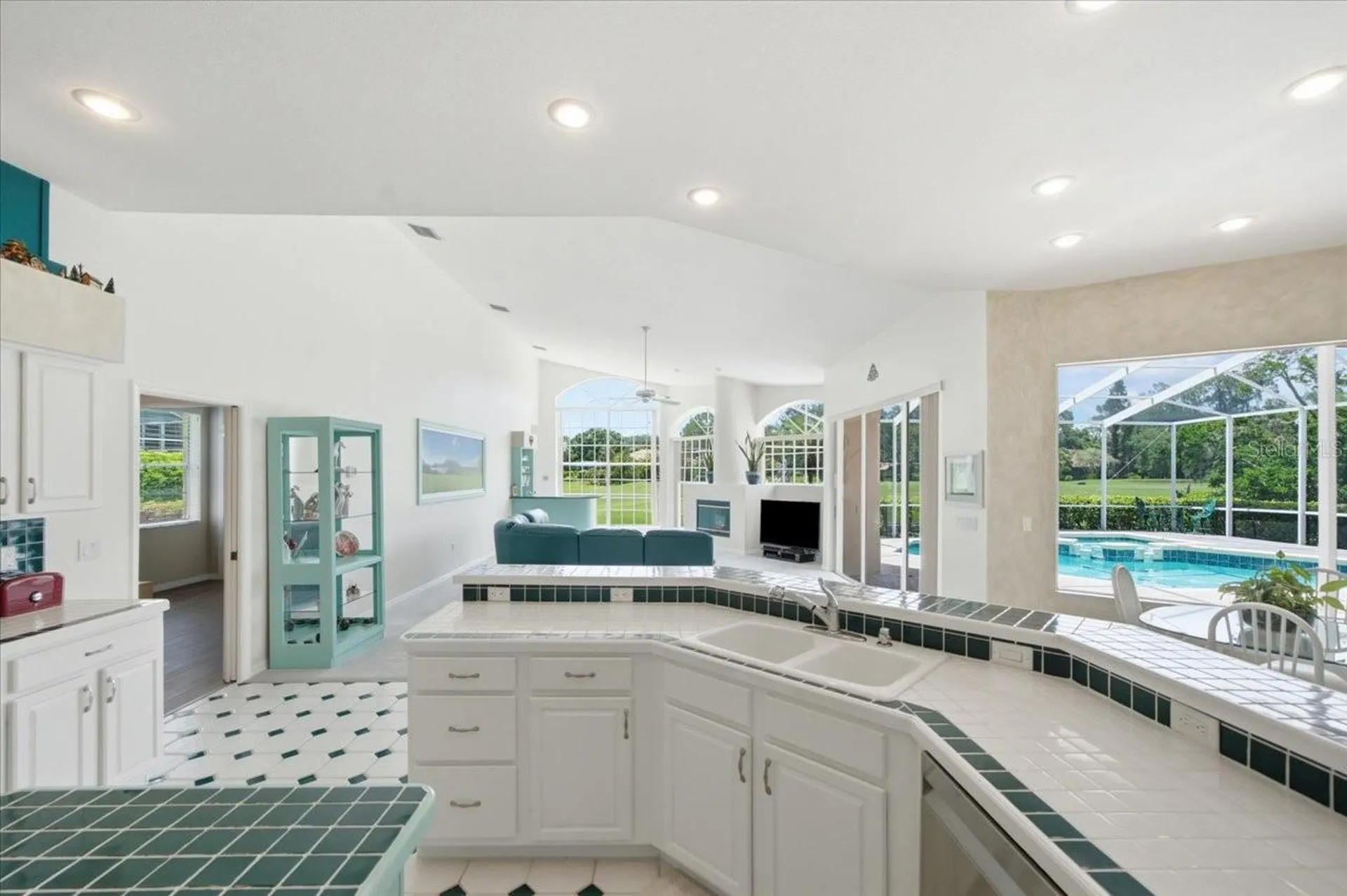 85 Kelleys Trail Oldsmar FL 34677
