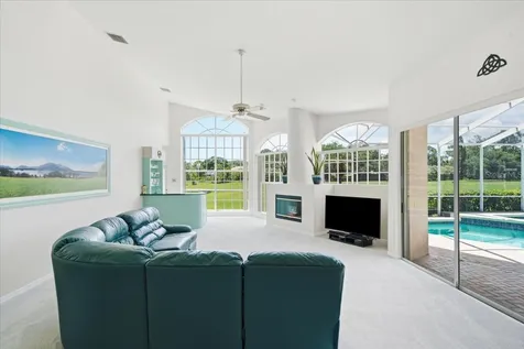 85 Kelleys Trail Oldsmar FL 34677
