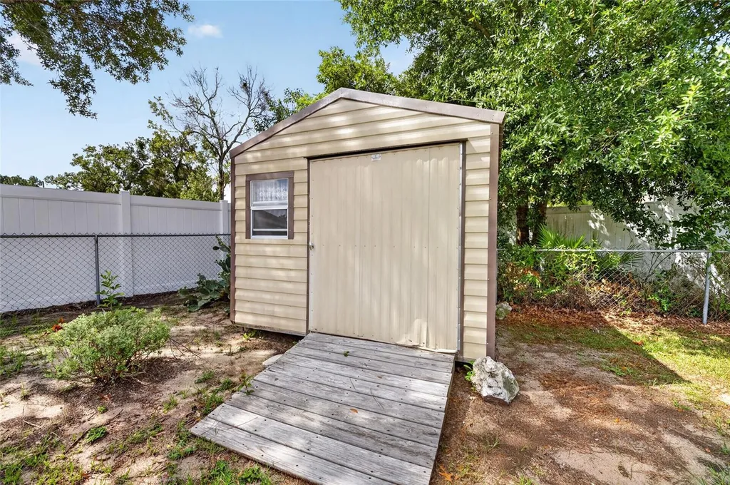 16 Fir Trail Course Ocala FL 34472