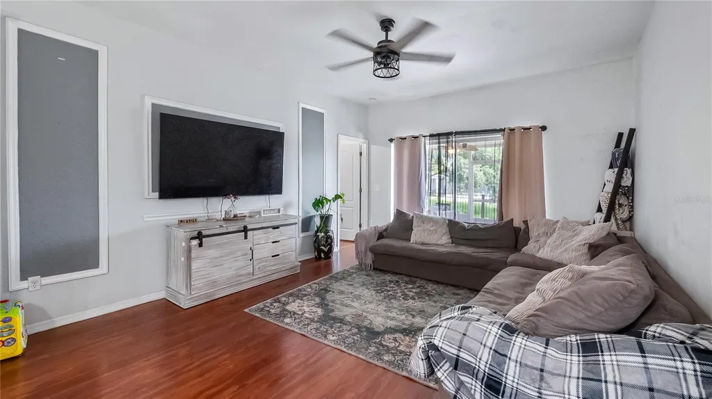 12827 Woodbury Glen Drive Orlando FL 32828