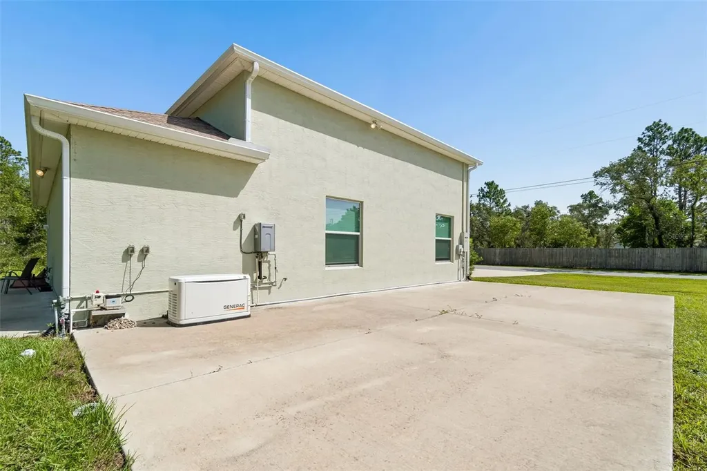12413 Hooker Road Weeki Wachee FL 34614
