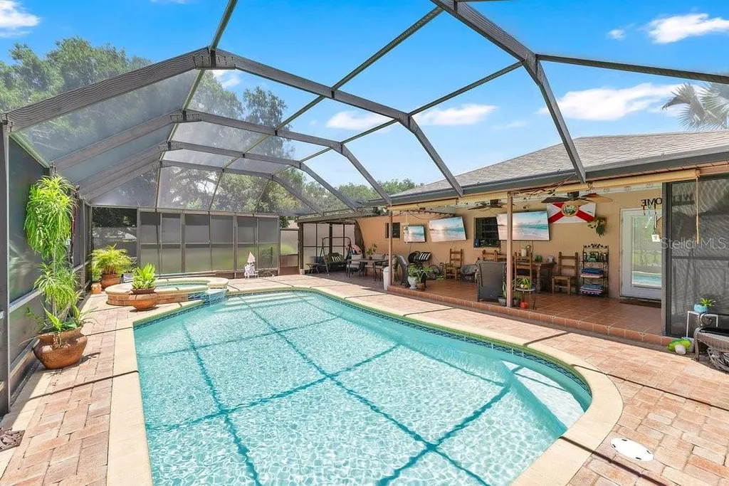 1304 Ariana Woods Circle Auburndale FL 33823