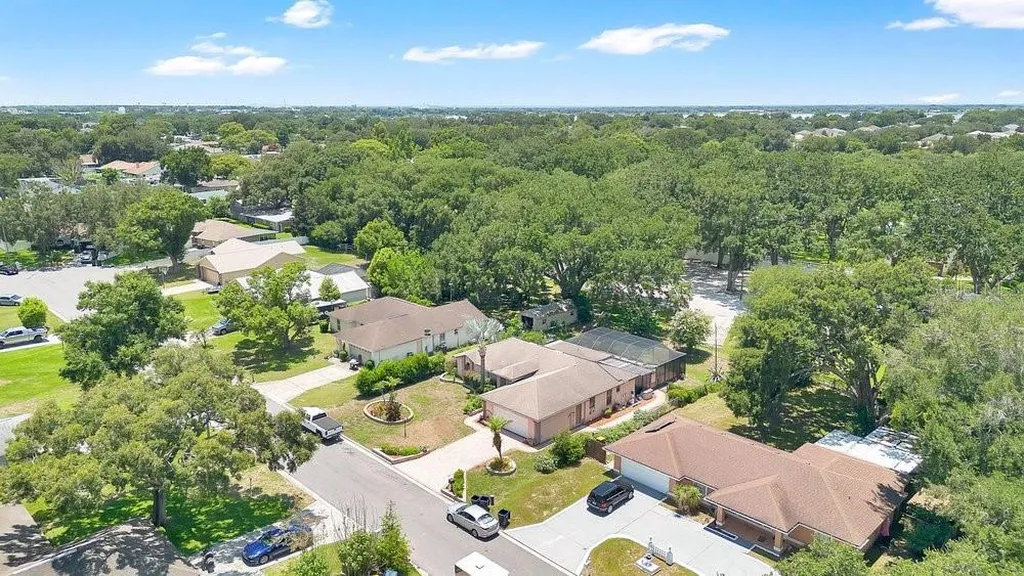 1304 Ariana Woods Circle Auburndale FL 33823