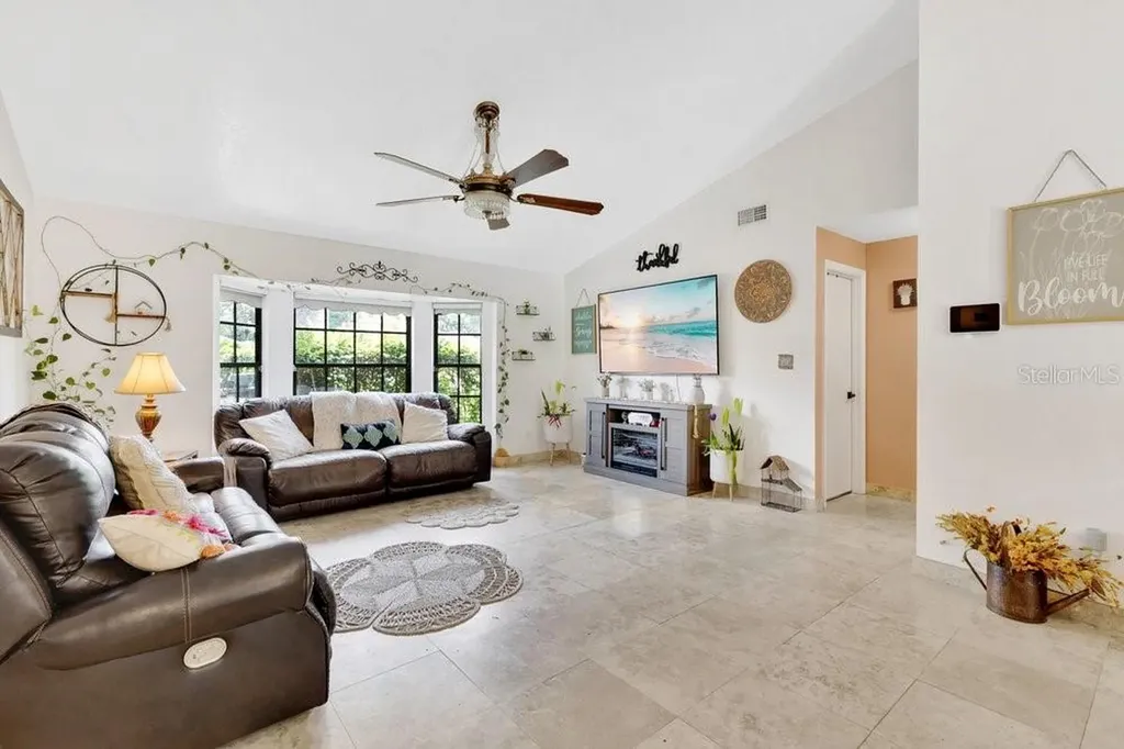 1304 Ariana Woods Circle Auburndale FL 33823
