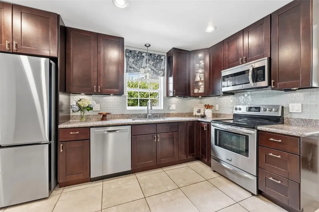 4019 W Fig Street Tampa FL 33609