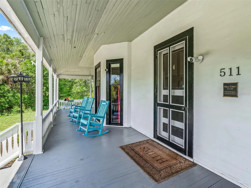 511 E Mirror Lake Drive Fruitland Park FL 34731