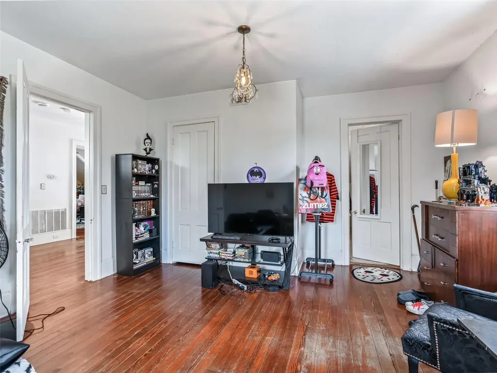 511 E Mirror Lake Drive Fruitland Park FL 34731