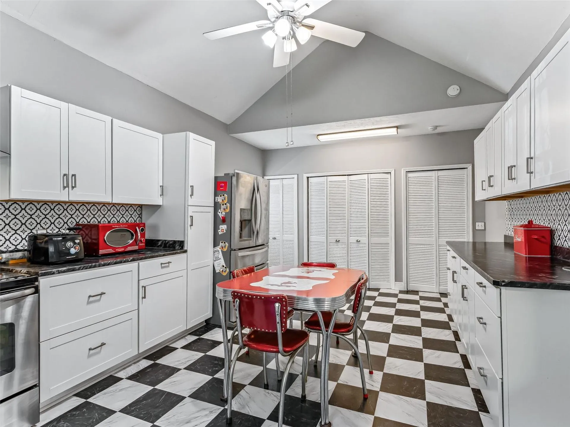 511 E Mirror Lake Drive Fruitland Park FL 34731