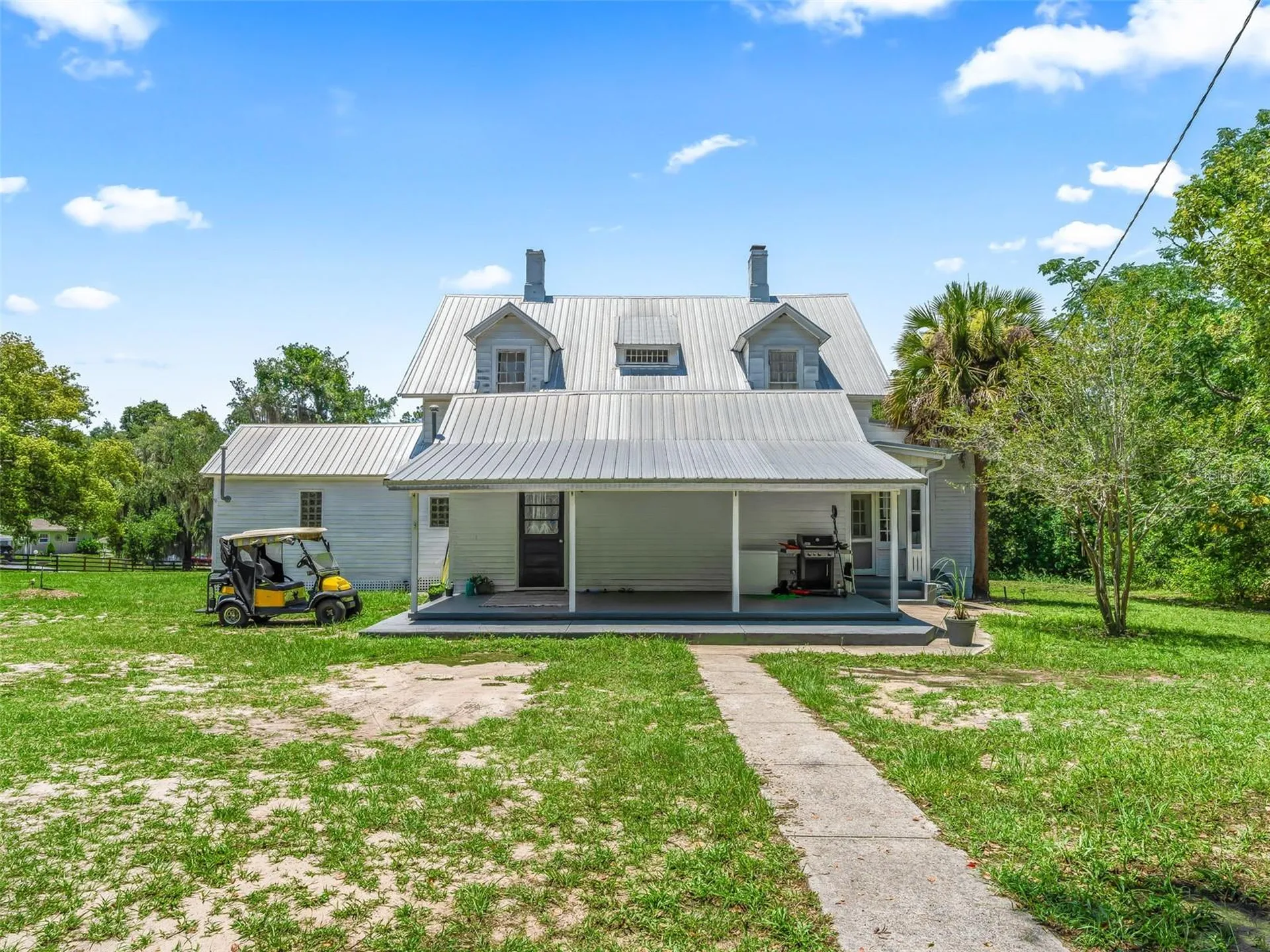 511 E Mirror Lake Drive Fruitland Park FL 34731