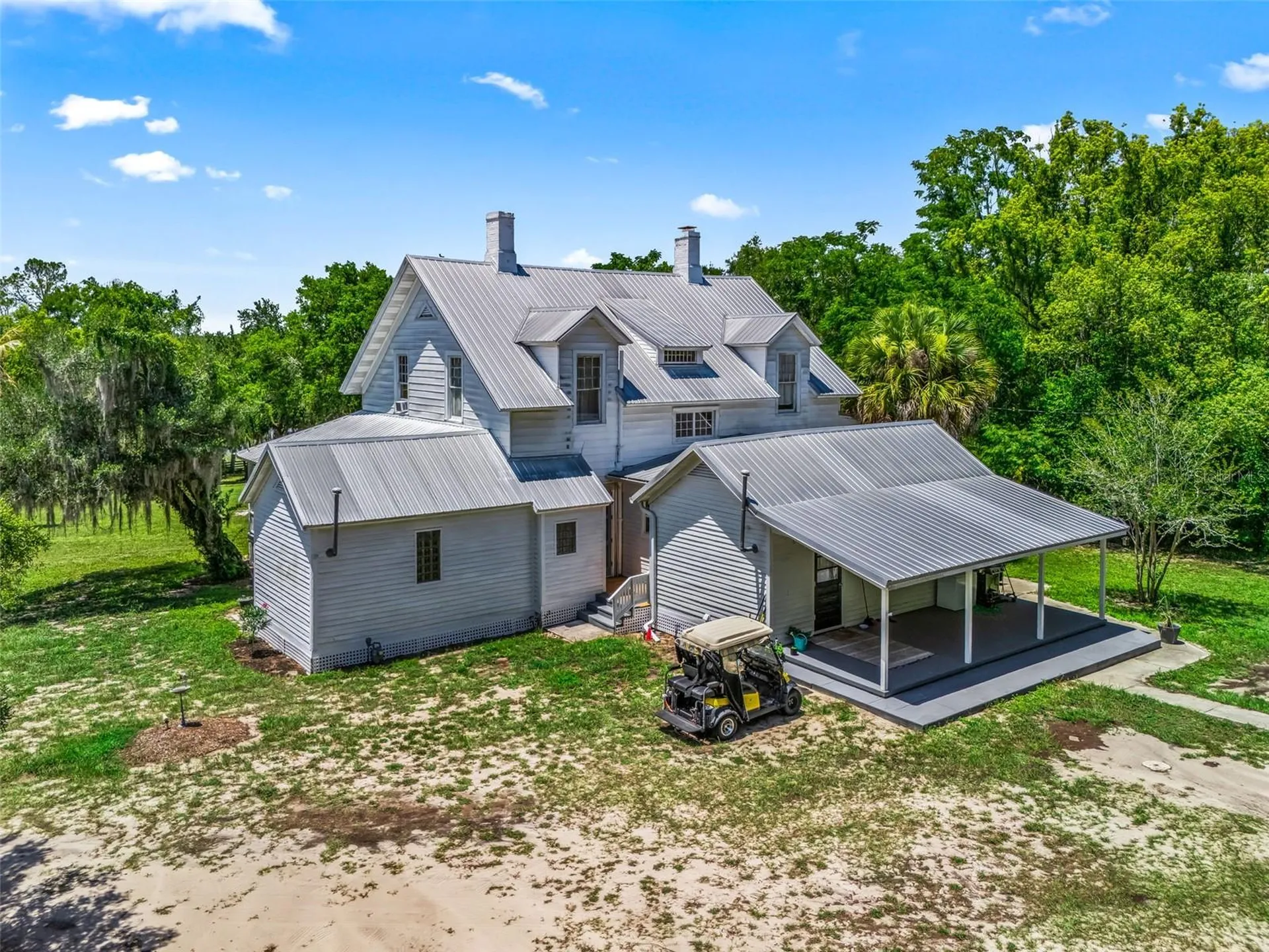 511 E Mirror Lake Drive Fruitland Park FL 34731