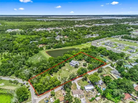 511 E Mirror Lake Drive Fruitland Park FL 34731