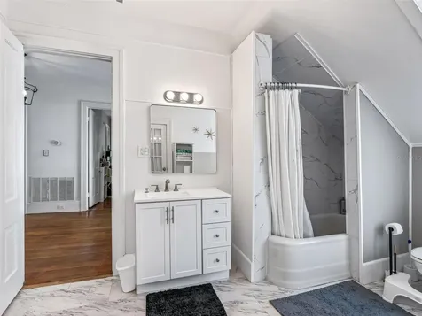 511 E Mirror Lake Drive Fruitland Park FL 34731