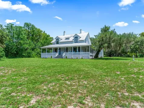 511 E Mirror Lake Drive Fruitland Park FL 34731