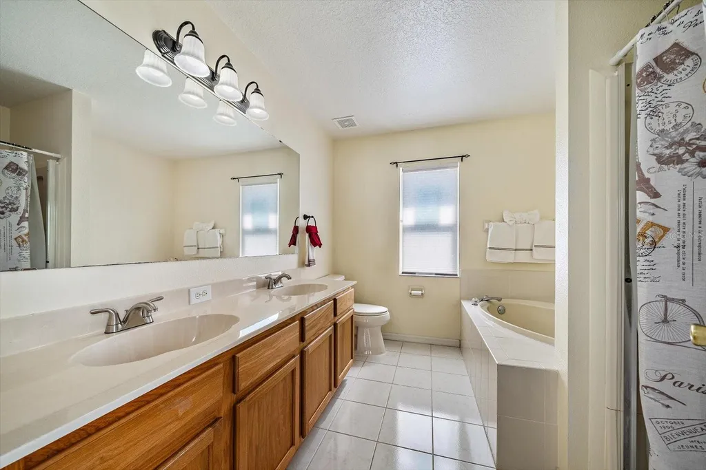12017 Larson Lane Parrish FL 34219