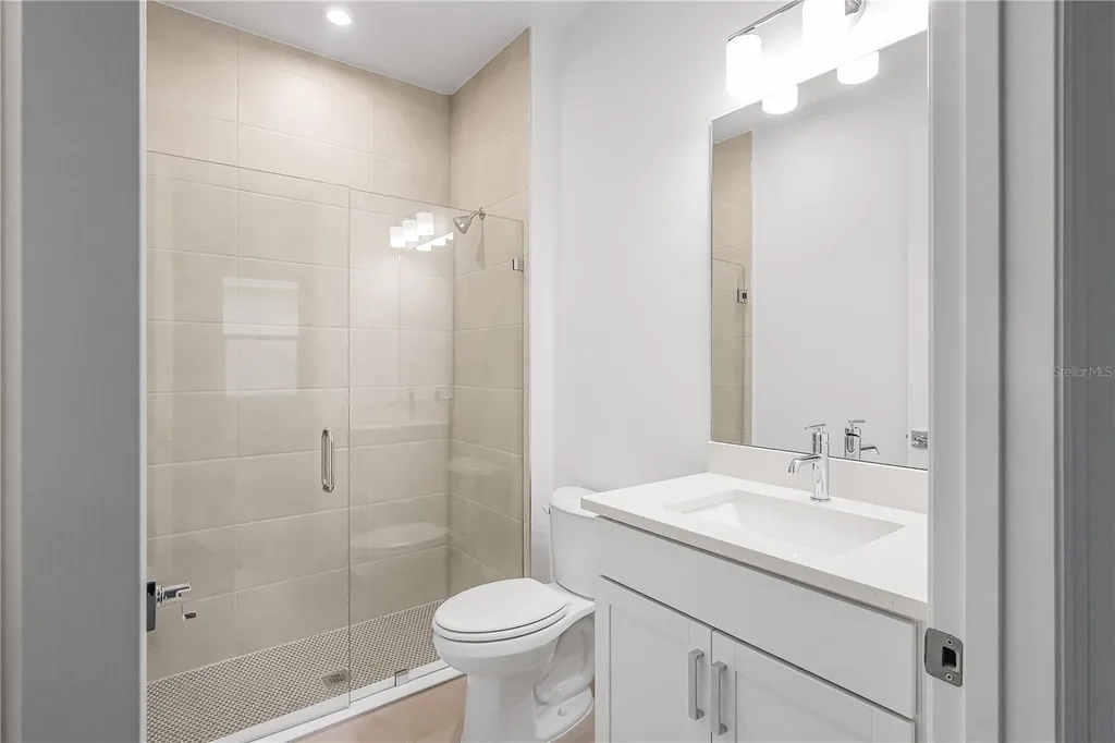 1615 Bellagio Loop Tavares FL 32778