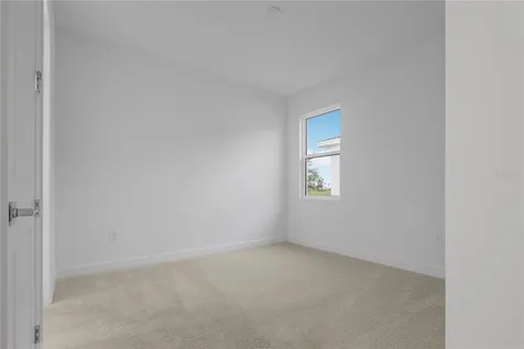 1615 Bellagio Loop Tavares FL 32778