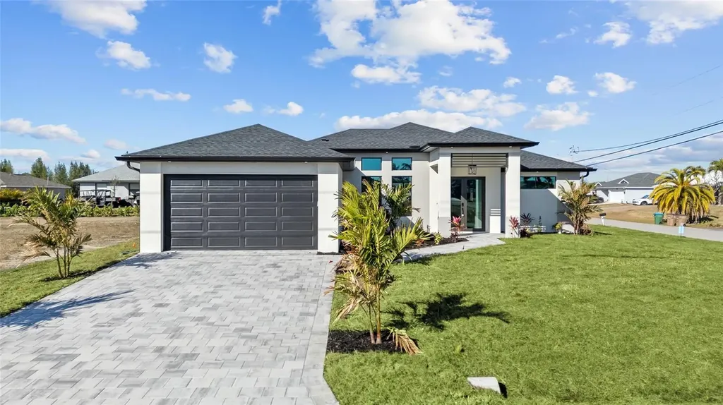1030 NE 2nd Avenue Cape Coral FL 33909
