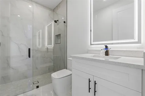 1030 NE 2nd Avenue Cape Coral FL 33909