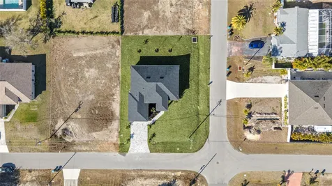 1030 NE 2nd Avenue Cape Coral FL 33909
