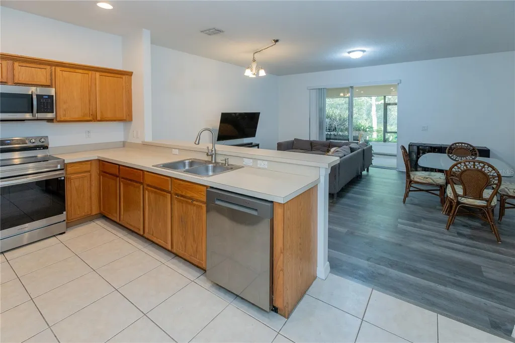 2852 Tanzanite Terrace Kissimmee FL 34758