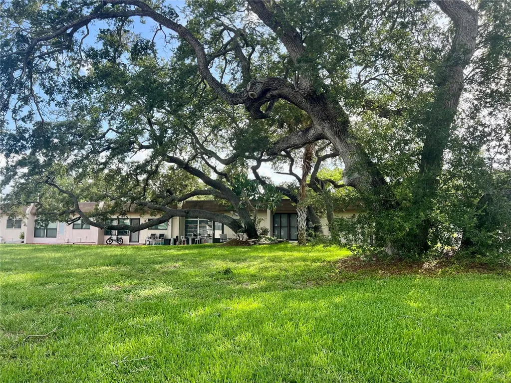 1510 Flint Drive W Clearwater FL 33759