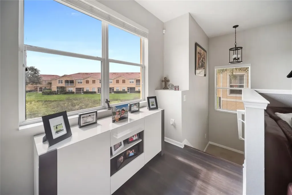 3760 Parkridge Circle Sarasota FL 34243
