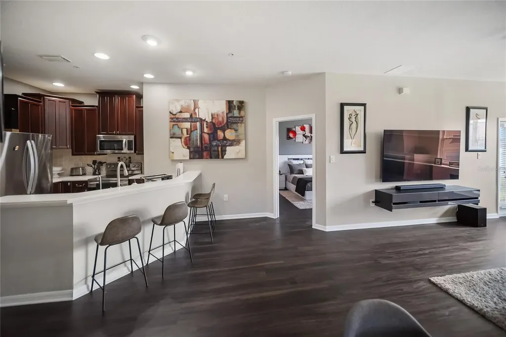 3760 Parkridge Circle Sarasota FL 34243