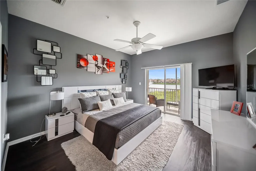 3760 Parkridge Circle Sarasota FL 34243