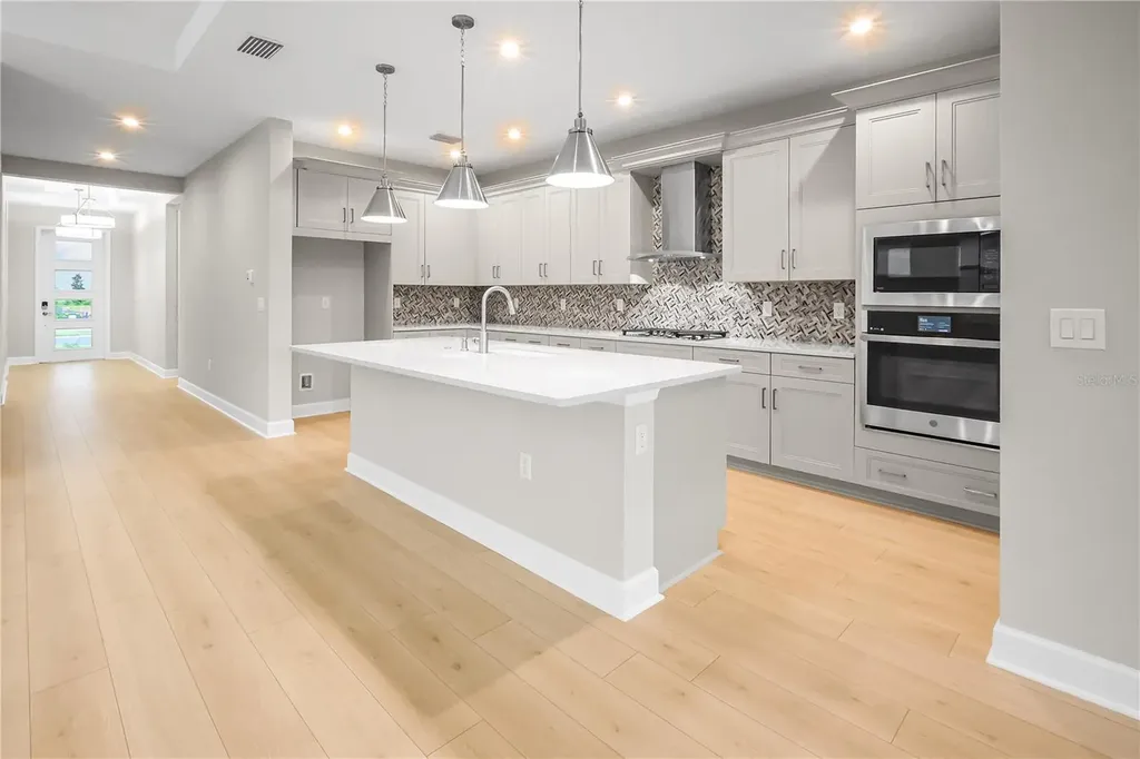 1620 Bellagio Loop Tavares FL 32778