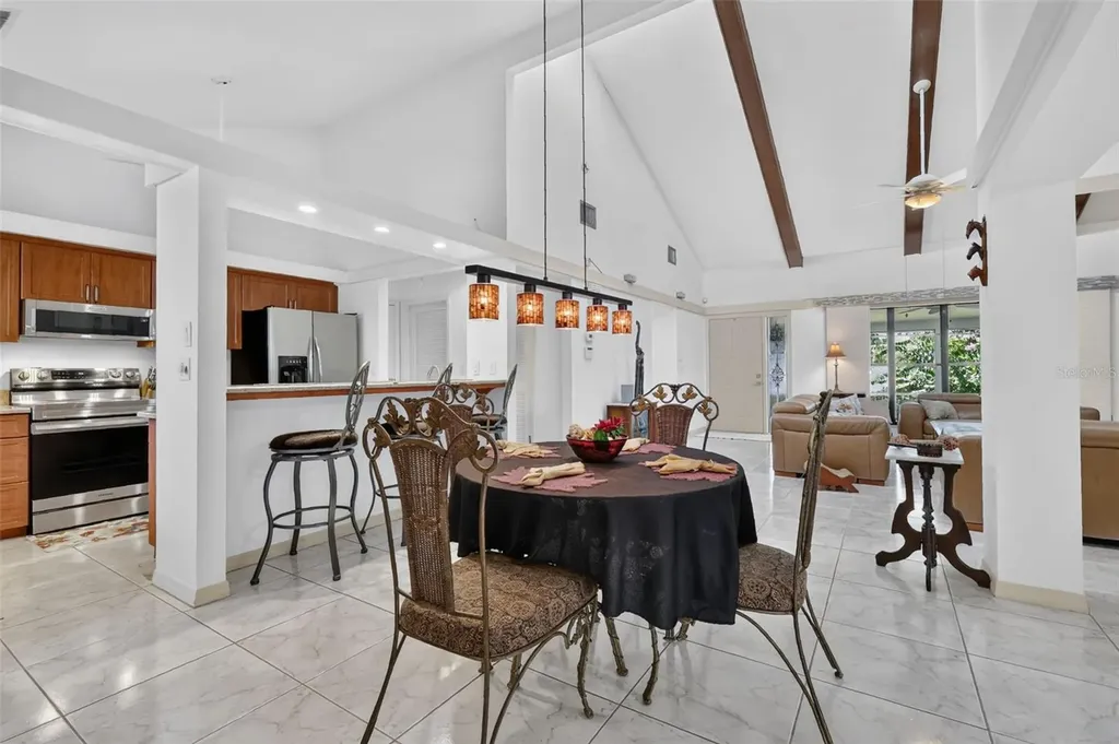 21 Townhill Drive Eustis FL 32726