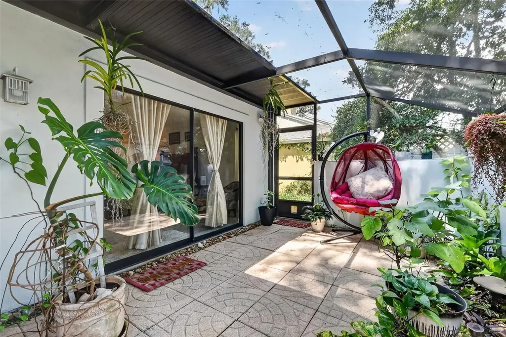 21 Townhill Drive Eustis FL 32726