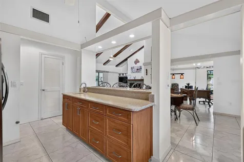 21 Townhill Drive Eustis FL 32726