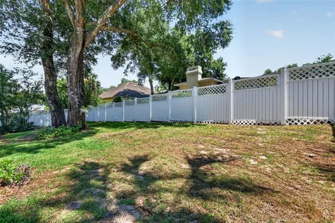 21 Townhill Drive Eustis FL 32726