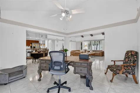 21 Townhill Drive Eustis FL 32726