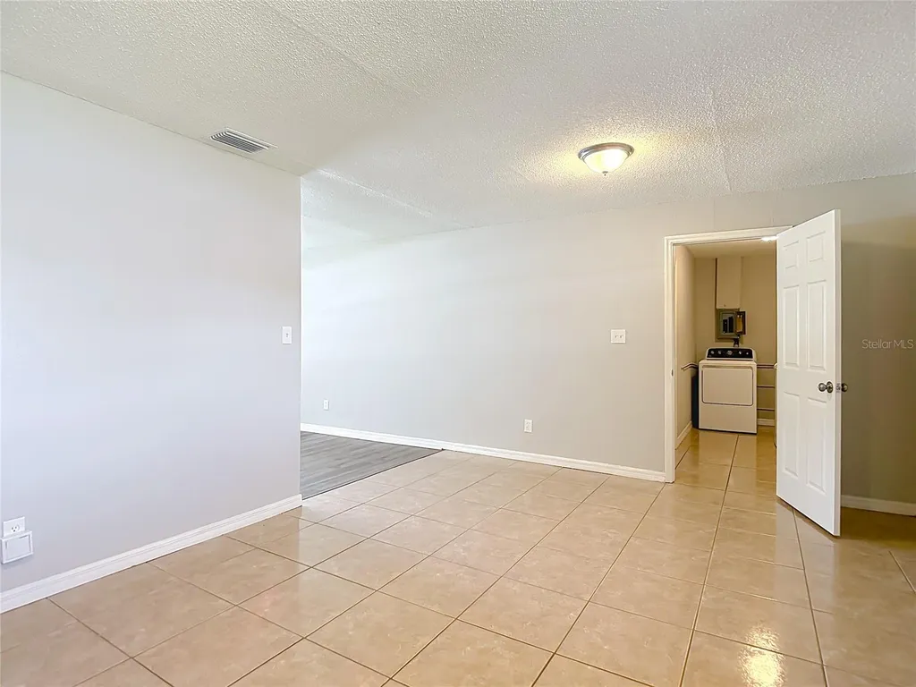 14800 11th Street Dade City FL 33523