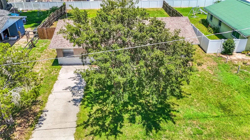14800 11th Street Dade City FL 33523