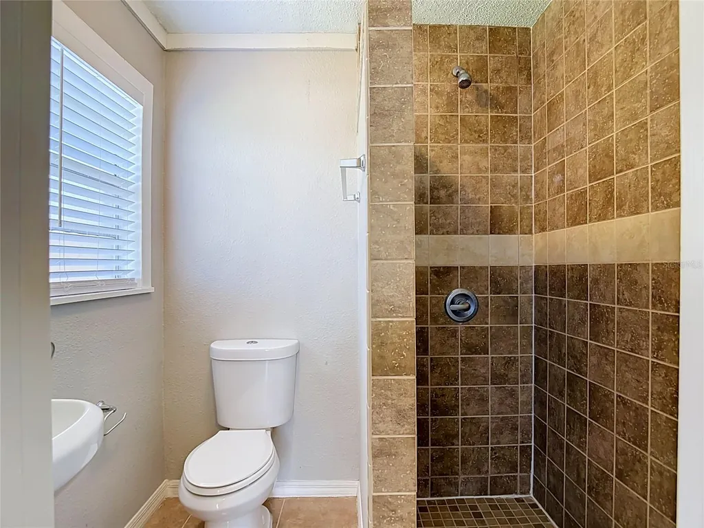 14800 11th Street Dade City FL 33523