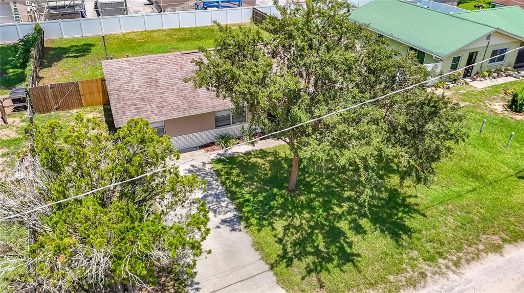 14800 11th Street Dade City FL 33523