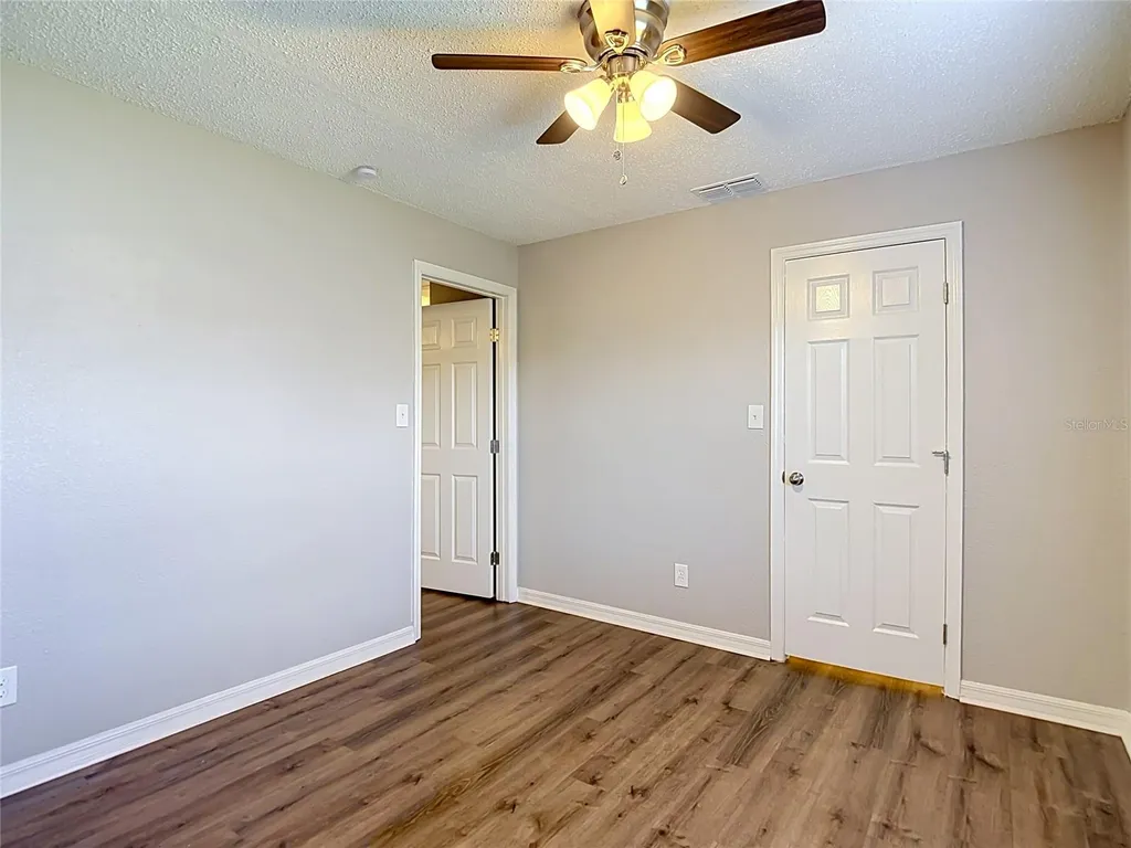 14800 11th Street Dade City FL 33523