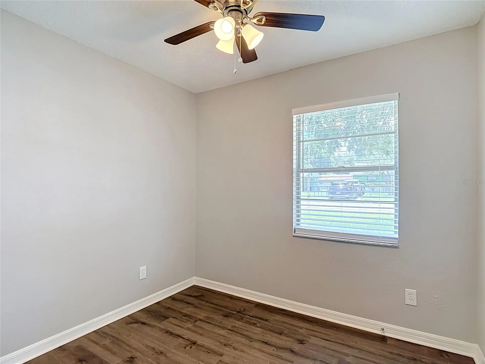 14800 11th Street Dade City FL 33523