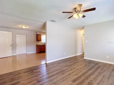 14800 11th Street Dade City FL 33523