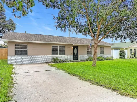 14800 11th Street Dade City FL 33523